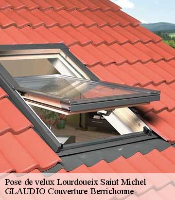 Pose de velux  lourdoueix-saint-michel-36140 GLAUDIO Couverture Berrichonne